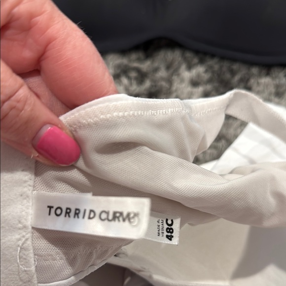 Torrid Black and White Full-Coverage Bras with Adjustable Straps - Picture 5 of 10